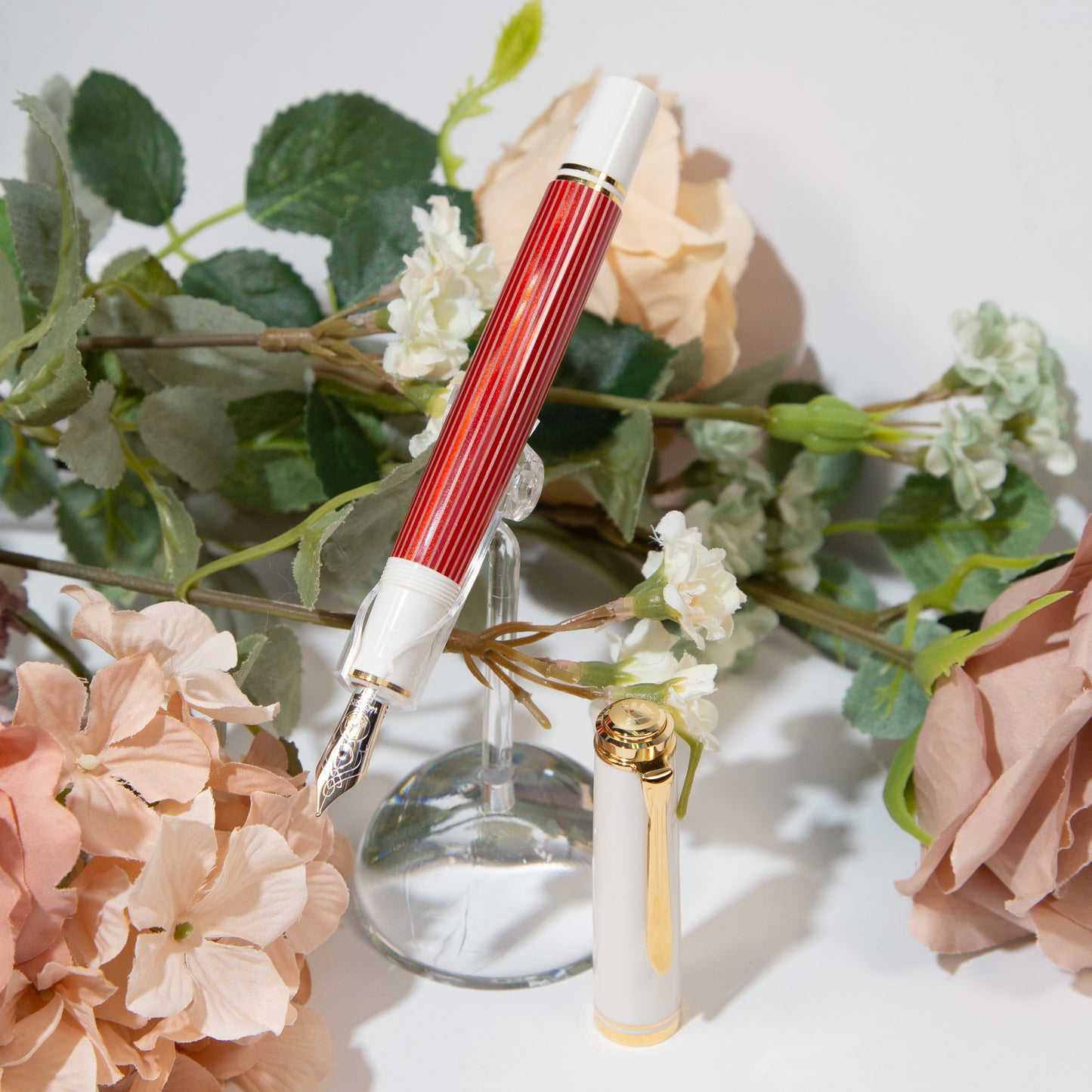 PELIKAN ペリカン 万年筆 スーベレーン M600 レッドホワイト