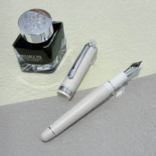 シェイプ・オブ・ハート イヴォワール