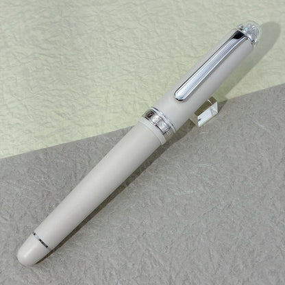 シェイプ・オブ・ハート イヴォワール