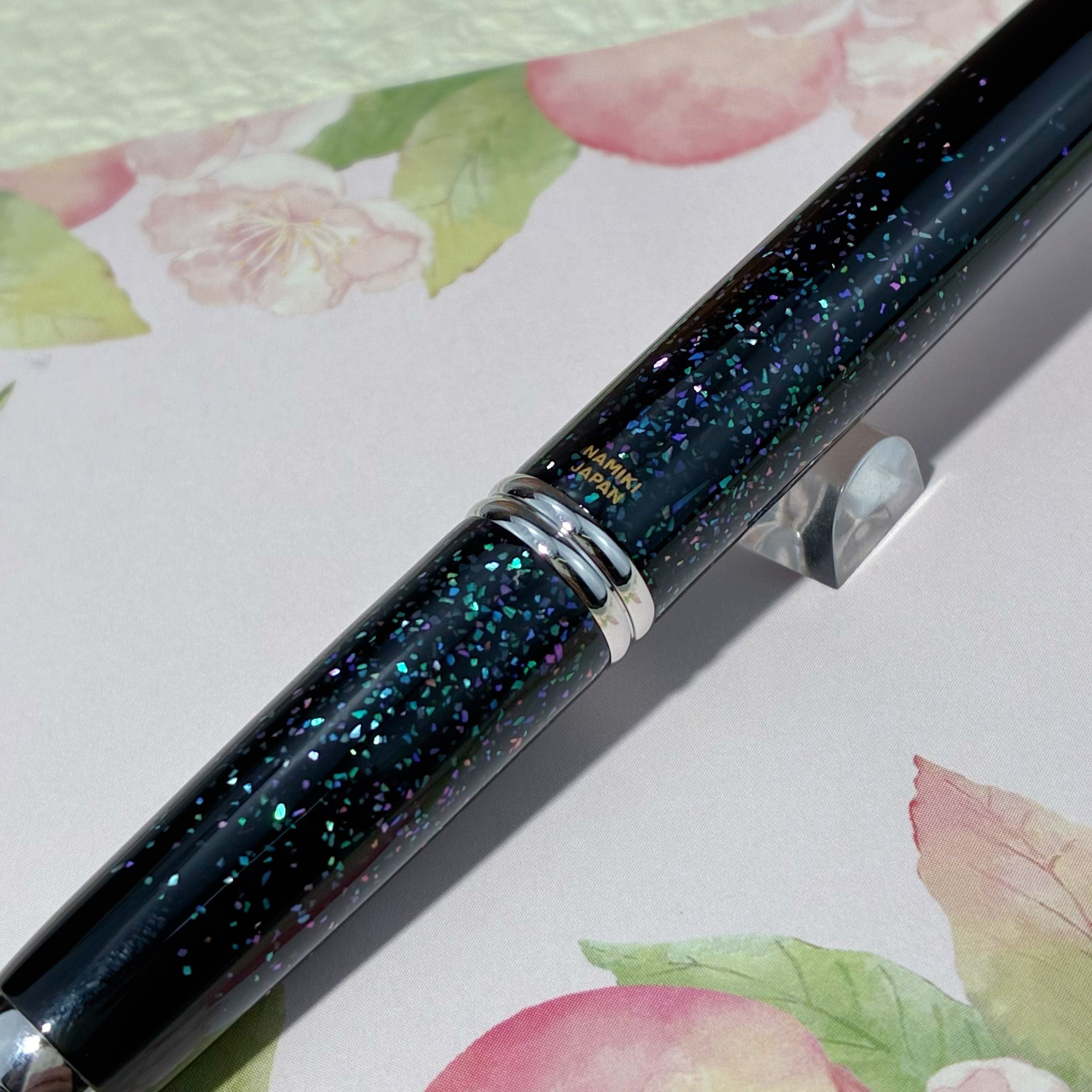 PILOT キャップレス 螺鈿（らでん） ブラック 逆輸入品 – Poesie文具